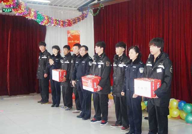 京港安检学员在岗福利