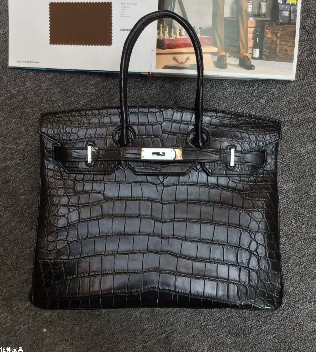 鳄鱼皮女包包保养