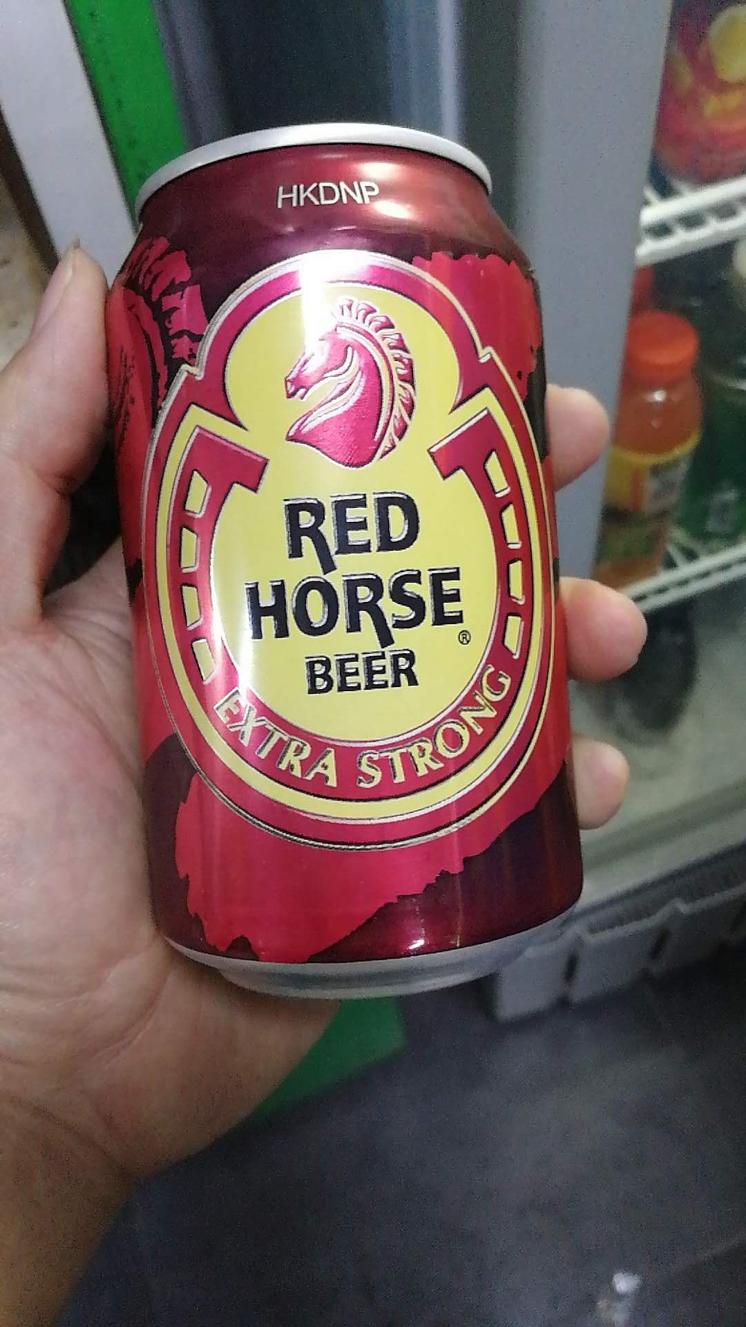 本地啤酒红马易拉罐