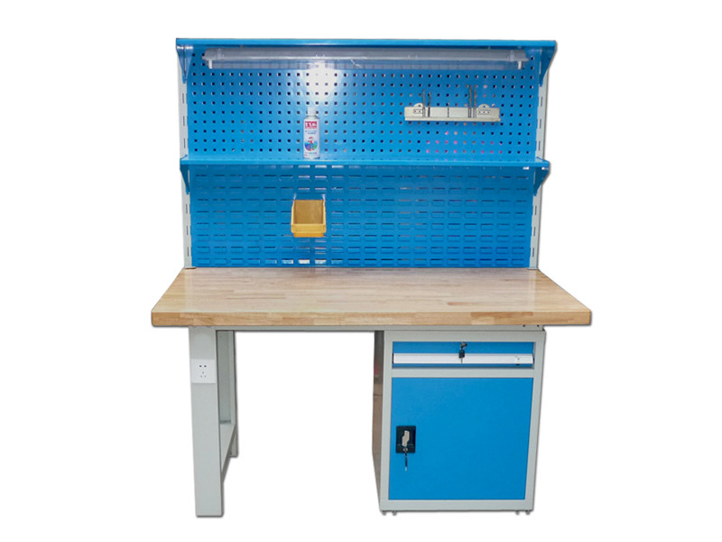 橡木面带柜子挂板工作台