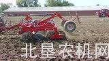 麦赛福格森4840拖拉机整地作业