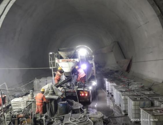 北京瑞威沈白荣华施工