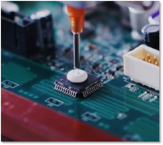 芯片封装胶水二次烘烤工艺解析：低温固化后高温处理对胶层的5大影响及解决方案