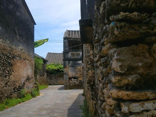 海南三亚双飞5日精选半自助游