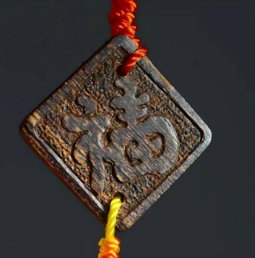 揭秘沉香：自然与文化交织的千年宝物