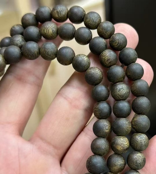 奇楠香：沉香中的“茅台”，为什么越来越贵还买不到？