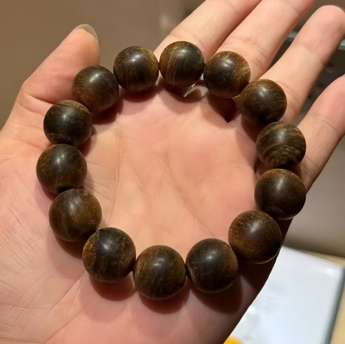 惠安红土1.6沉水34.3克 惠安红土1.6沉水34.3克