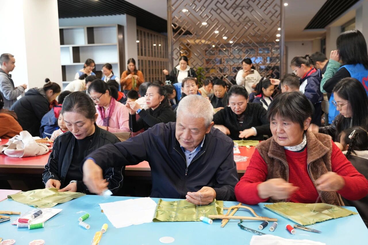 20251028101636_39670.jpg 20251028101636_39670.jpg