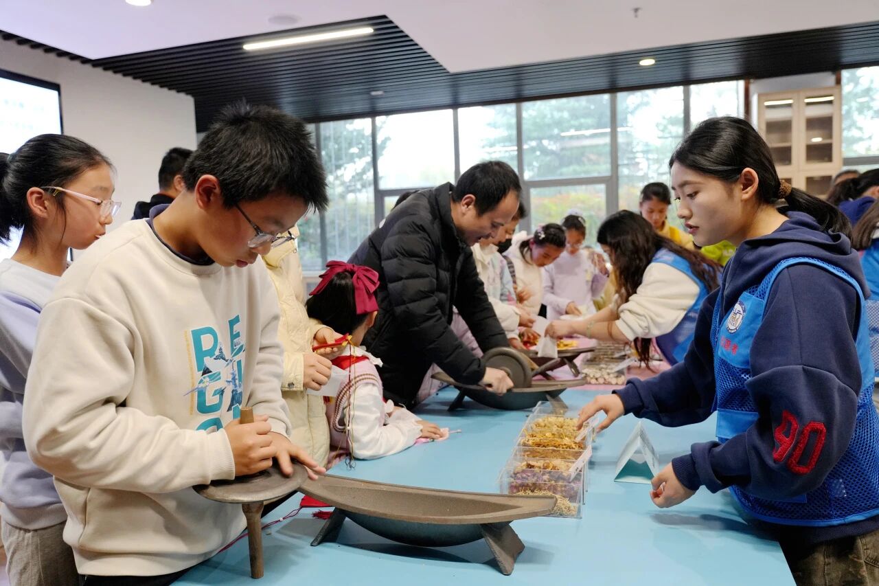 20251128160515_67202.jpg 20251128160515_67202.jpg