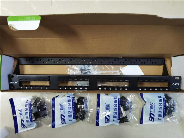 24口网络配线架