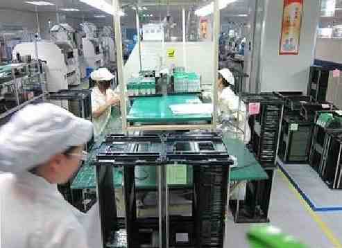 工人作业流水线图片