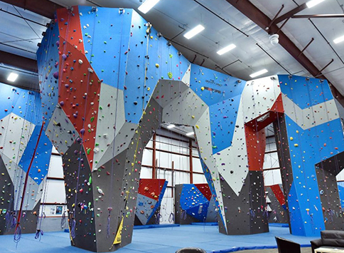 攀岩墙批发厂家