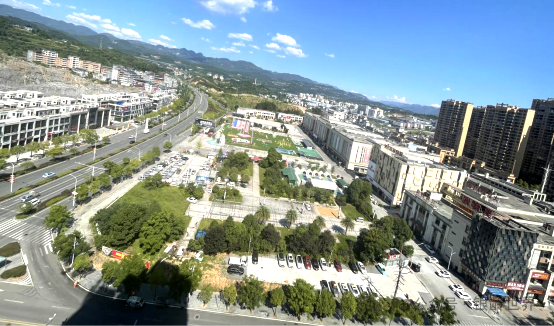 银龄世界助力养老：土家族苗族自治州某养护中心的科技蝶变之旅