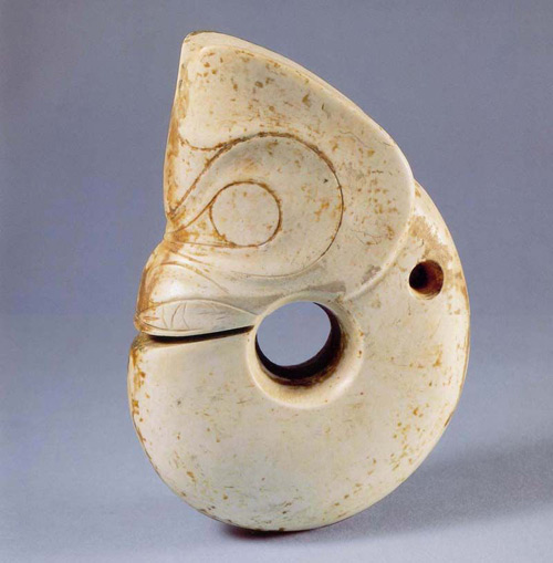 红山文化热 文物海内外“出差”忙